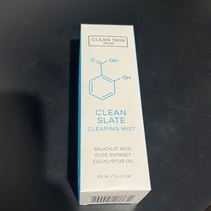 Clean skin club- clearing mist